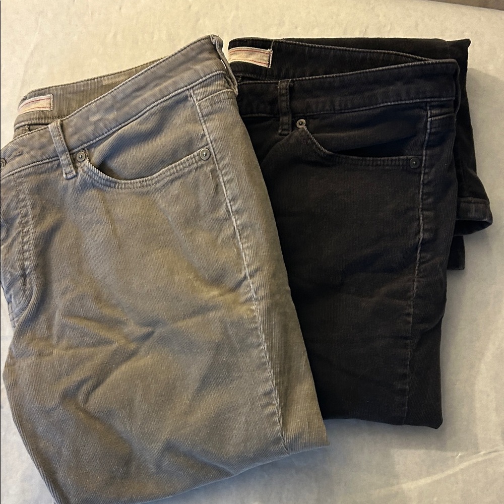 Uniqlo Women's charcoal/gray curduroy jeans in a bundle